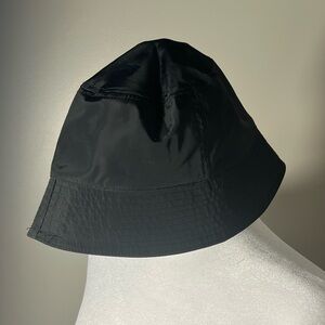 Stylish Steve Madden Black Bucket Hat